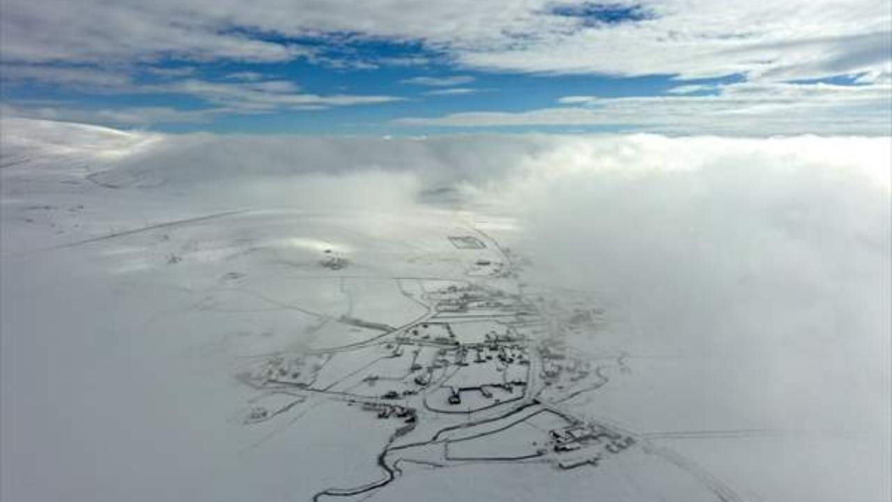 Kars'ta menderesler dron ile görüntülendi