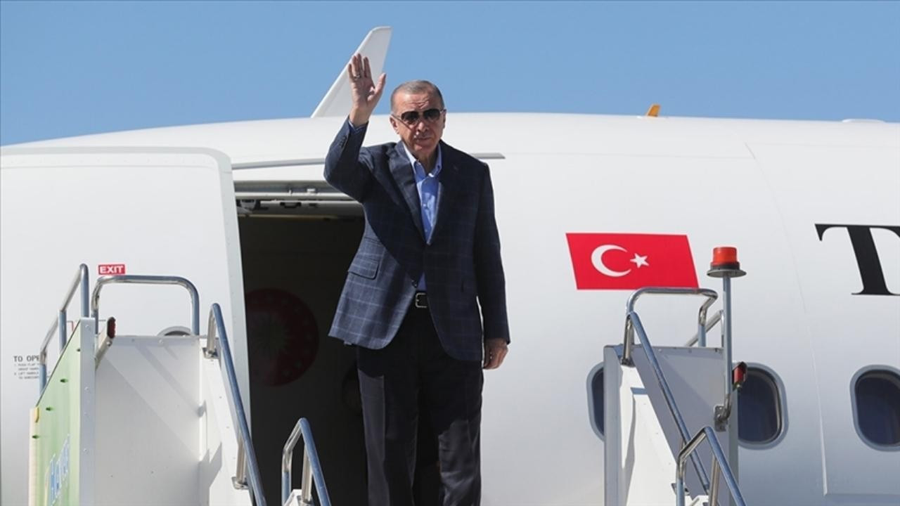 Cumhurbaşkanı Erdoğan yurda döndü!