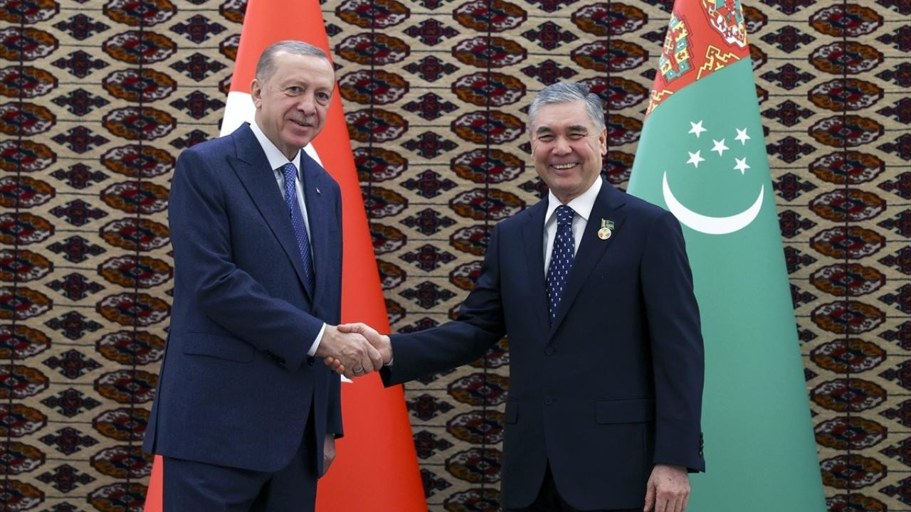 Cumhurbaşkanı Erdoğan, Türkmenistan'da!