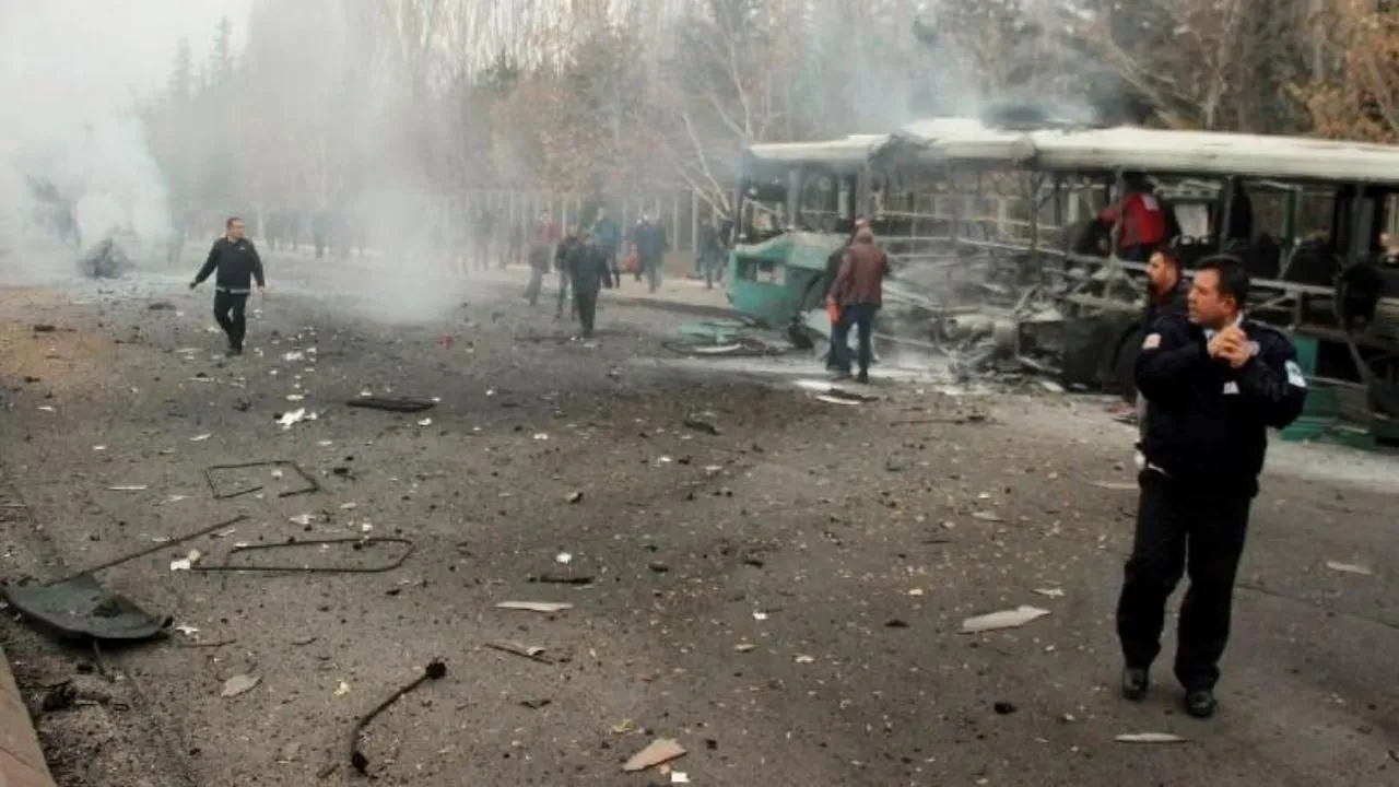 Kayseri şehitleri terör saldırısının 6'ncı yılında anıldı