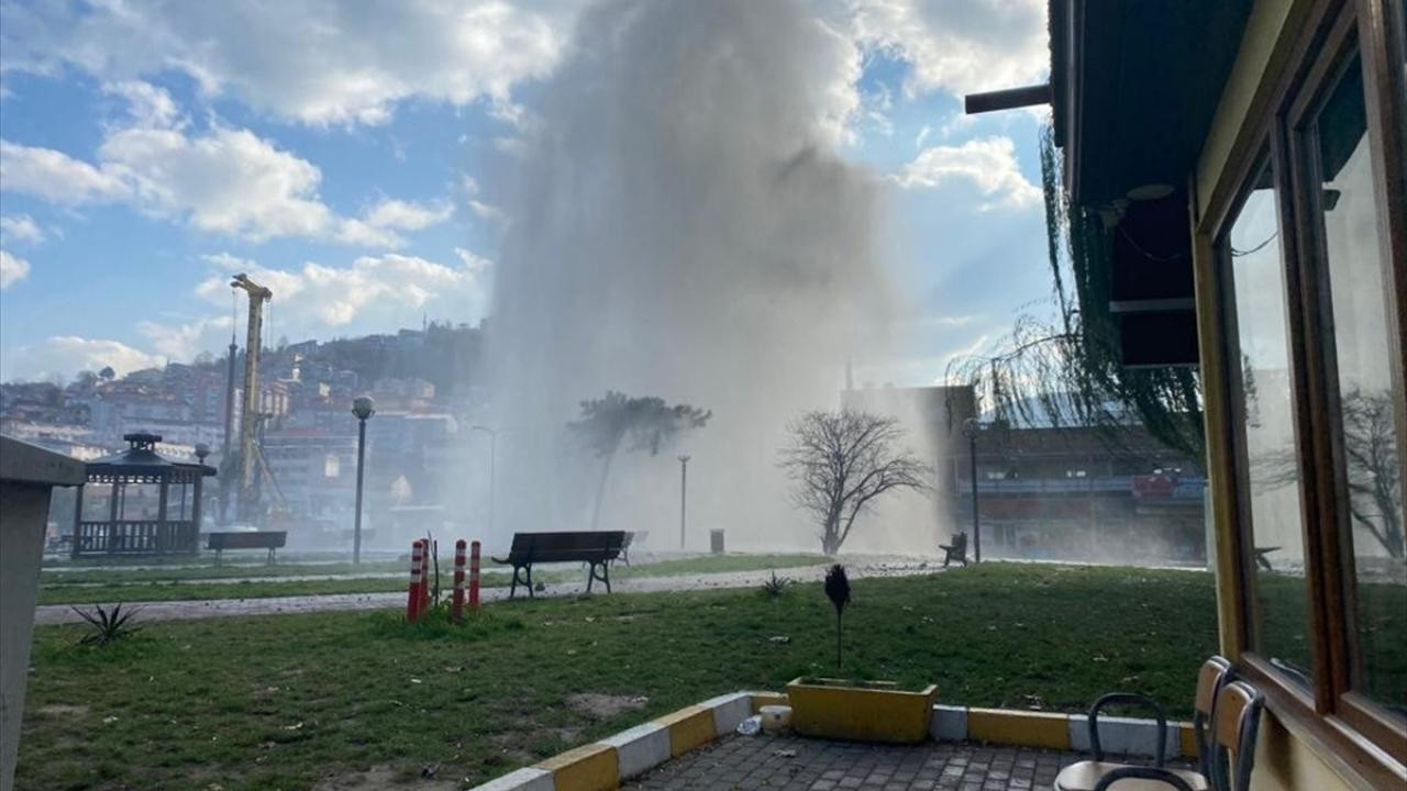 Zonguldak'ta iş yerlerini su bastı