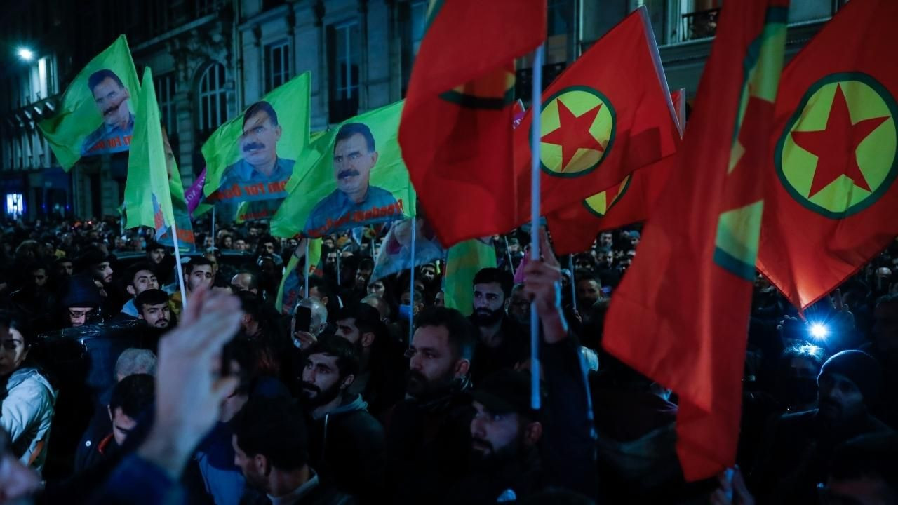 PKK destekçileri Paris'i savaş alanına çevirdi! - Sayfa 13