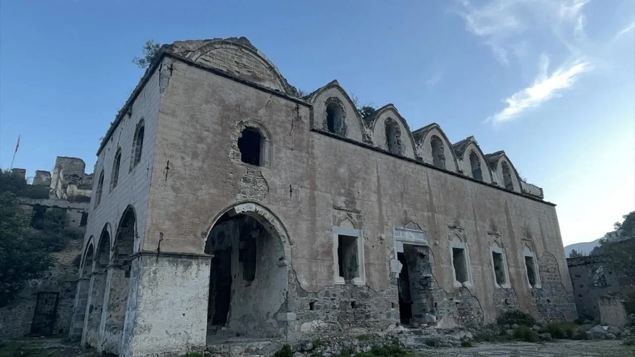 100 yıl önce terkedilen 'Hayalet Köy'