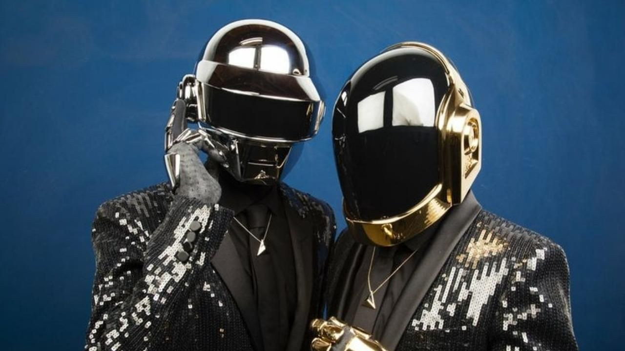 Daft Punk üyesi Thomas Bangalter solo kariyerine başlıyor! - Sayfa 5