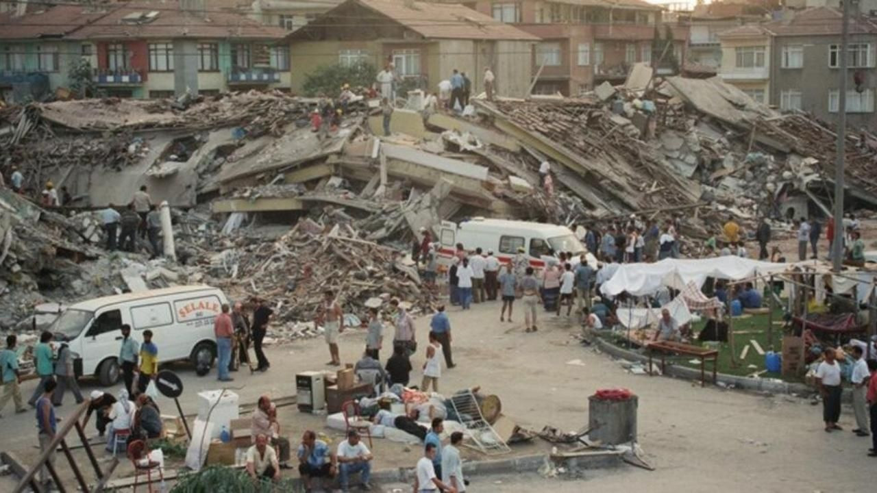 Türkiye'de yaşanmış en yıkıcı depremler! - Sayfa 8