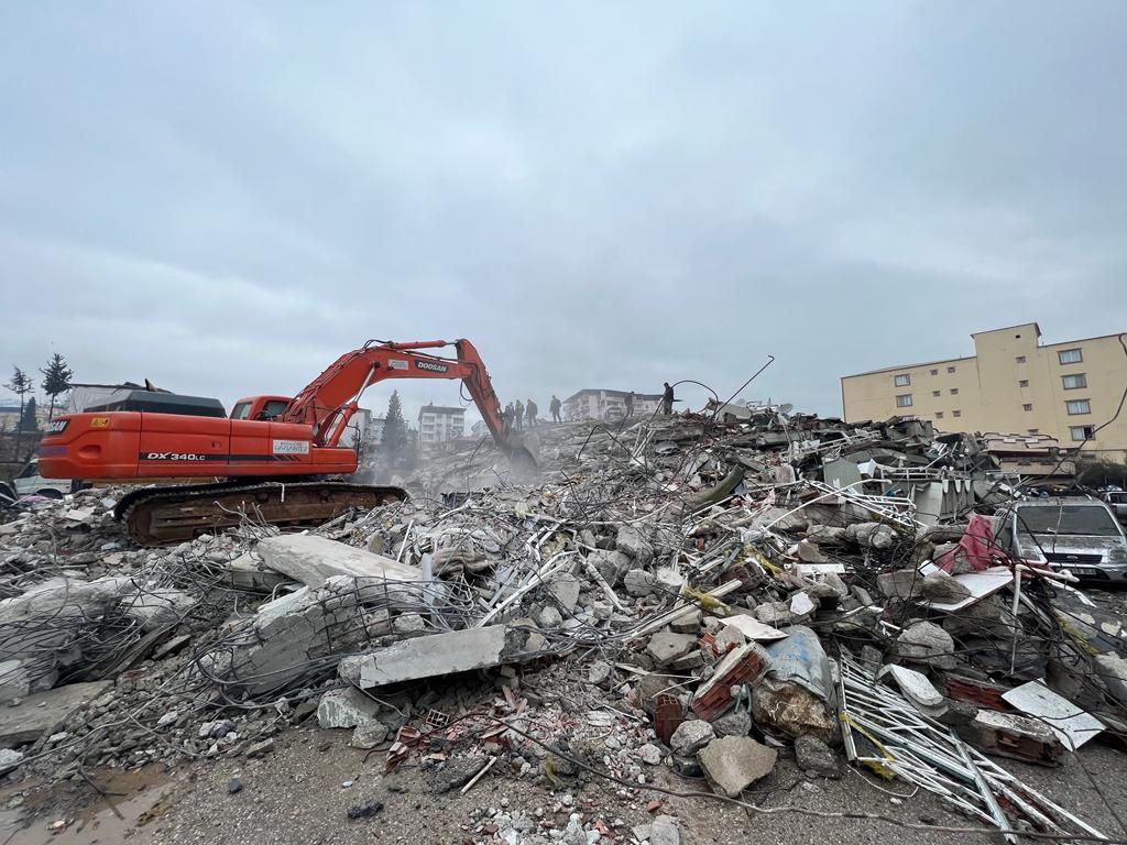 Depremlerin ardından Gaziantep'te yürek burkan kareler! - Sayfa 15