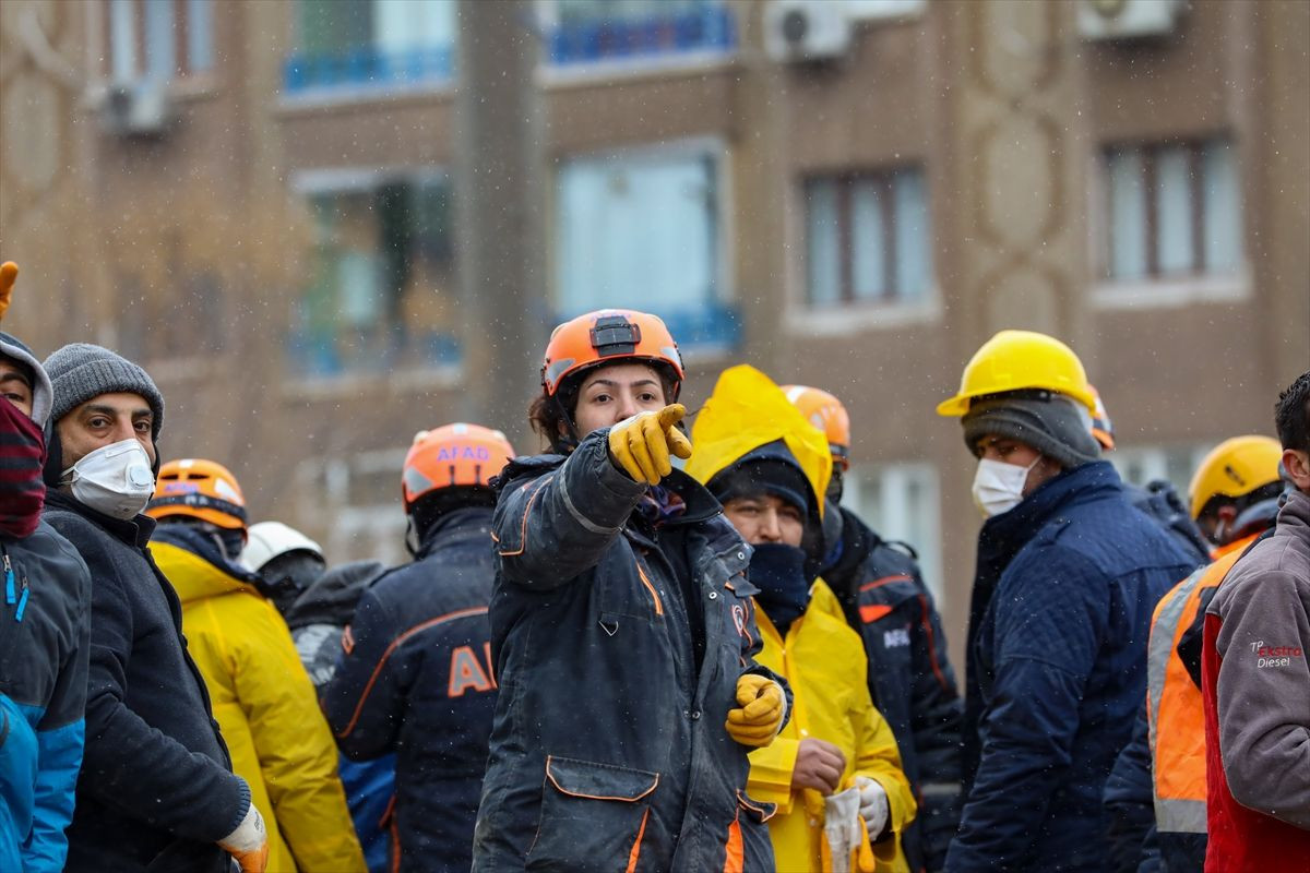 Arama Kurtarma çalışmalarının kadın kahramanlarından bazı kareler! - Sayfa 14