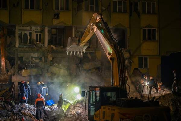 Kahramanmaraş'ta enkaz kaldırma ve arama çalışmaları devam ediyor - Sayfa 4