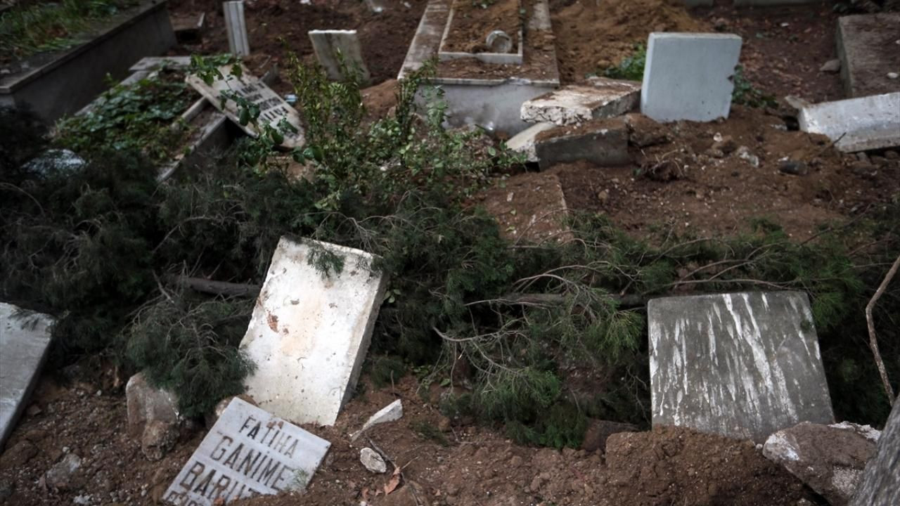Hatay'da mezarlar yer değiştirdi! - Sayfa 8