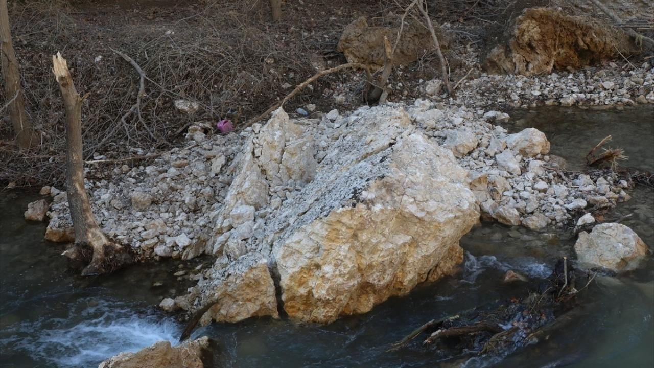 Depremlerde hasar gören Malatya'daki Tohma Kanyonu ziyarete kapatıldı - Sayfa 6