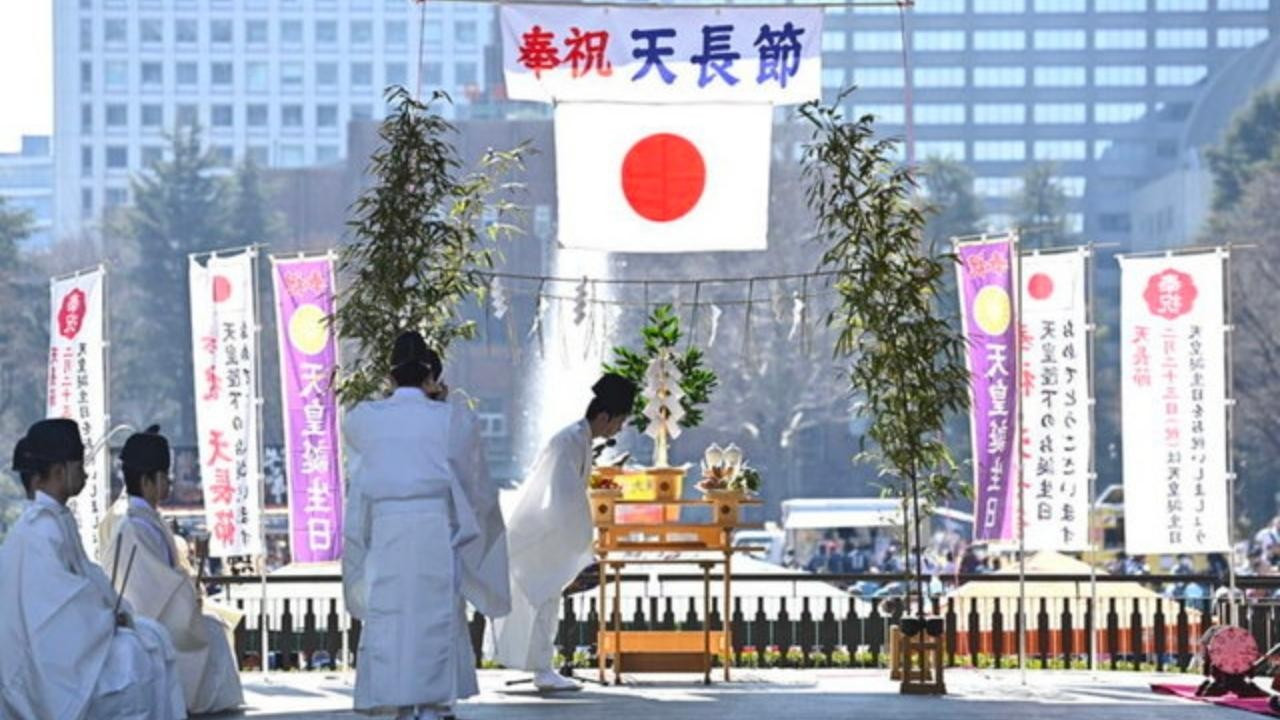 İmparator Naruhito'nun doğum günü kutlaması