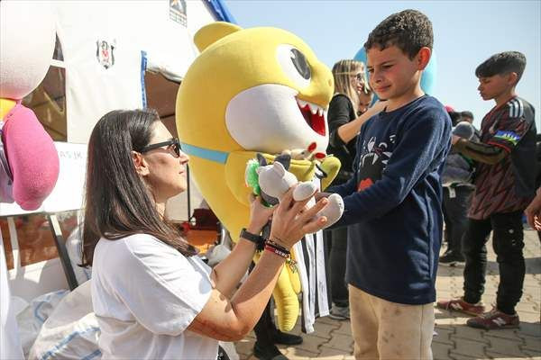 Beşiktaş'ın gönderdiği oyuncaklar Kahramanmaraş'ta! - Sayfa 10