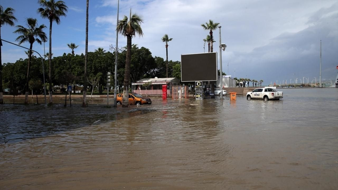 İskenderun'da deniz seviyesi yükseldi! - Sayfa 6