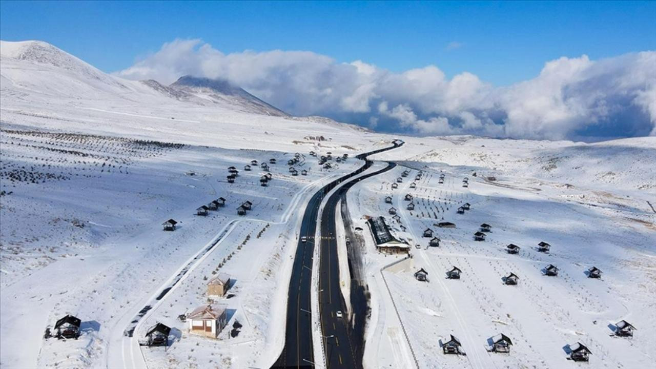 Erciyes'te kar kalınlığı 110 santimetreye ulaştı!