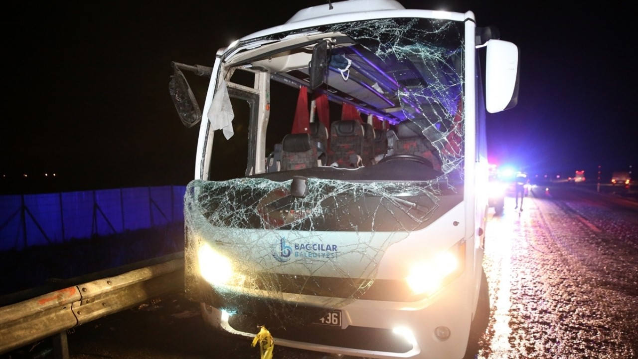 Kayseri'de yolcu otobüsü devrildi!