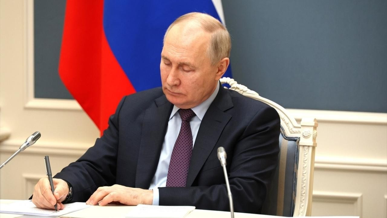 Putin'den kritik "petrol ihracı"kararnamesi