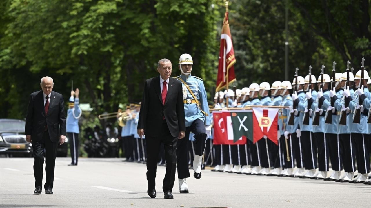 Erdoğan, TBMM’de törenle karşılandı!