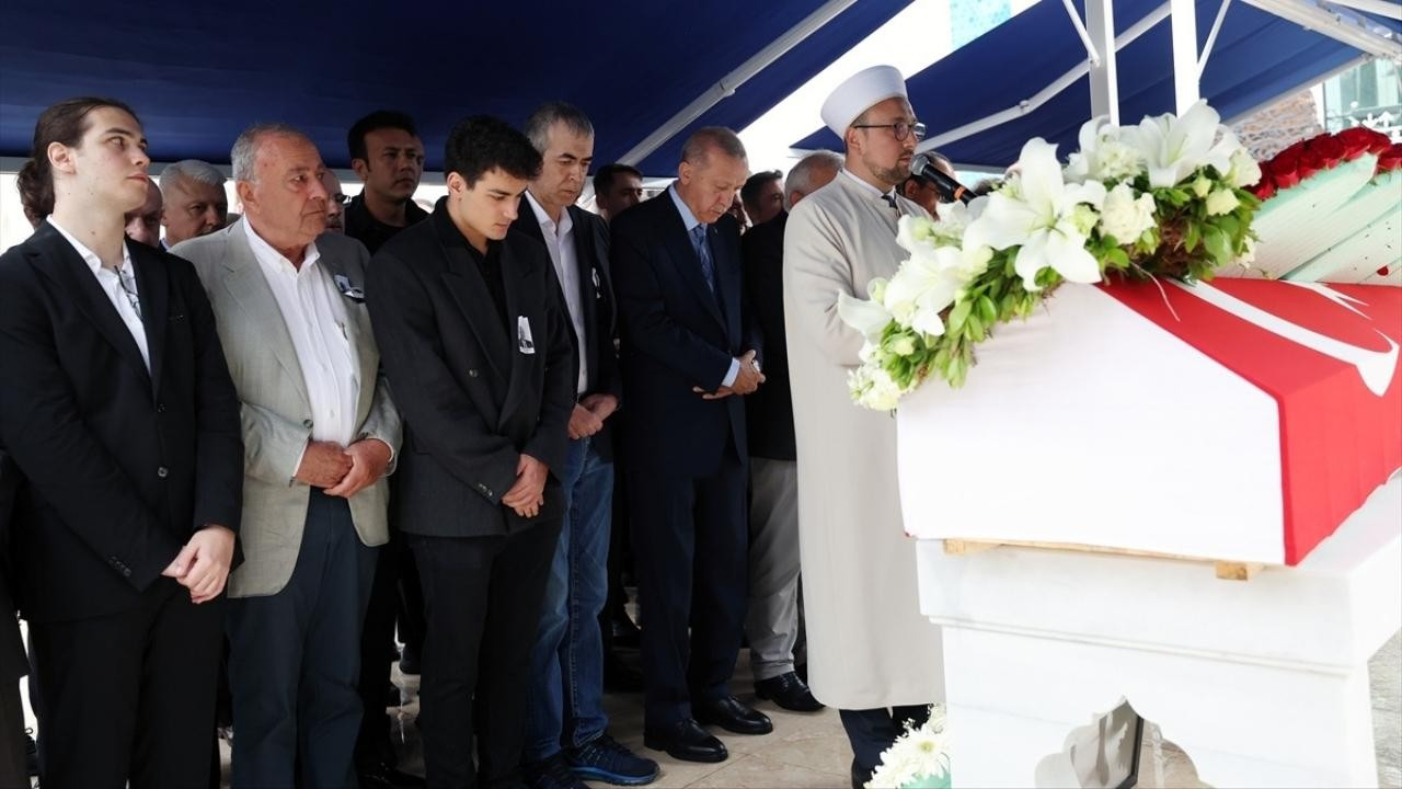 Erdoğan, Mehmet Barlas'ın cenaze törenine katıldı!