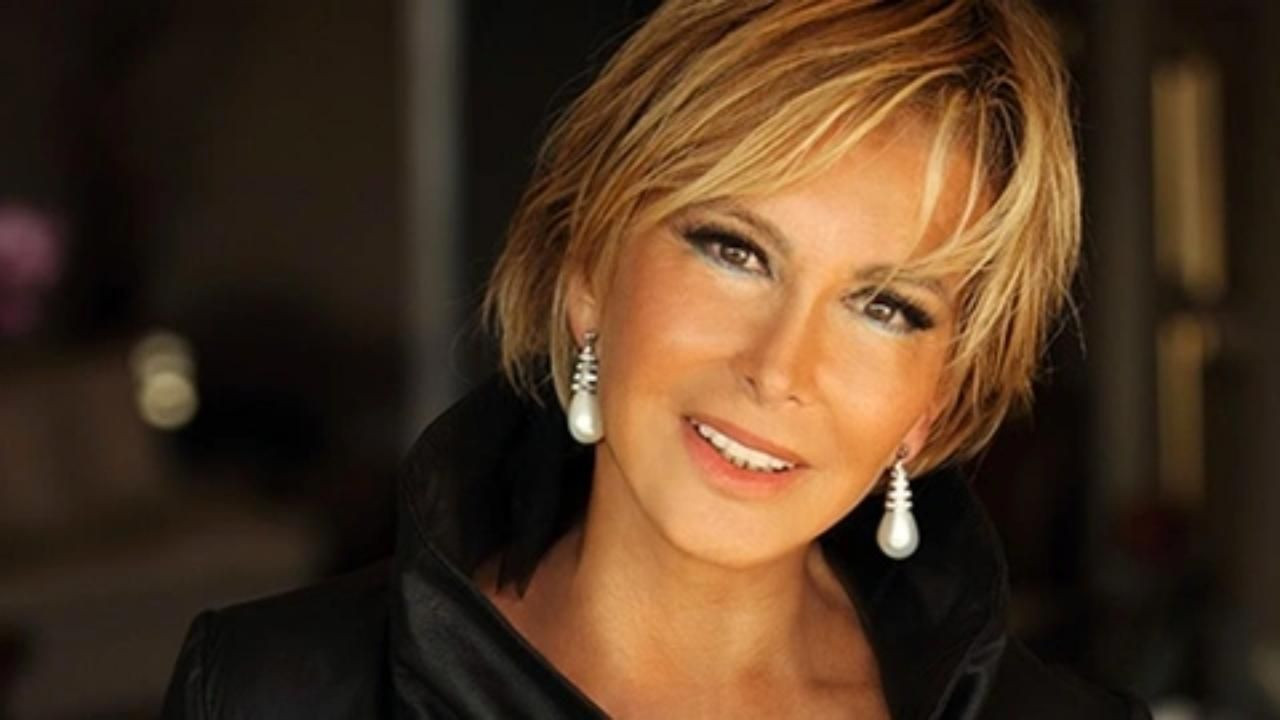 Filiz Akın güzelliğiyle yıllara meydan okuyor! - Sayfa 13