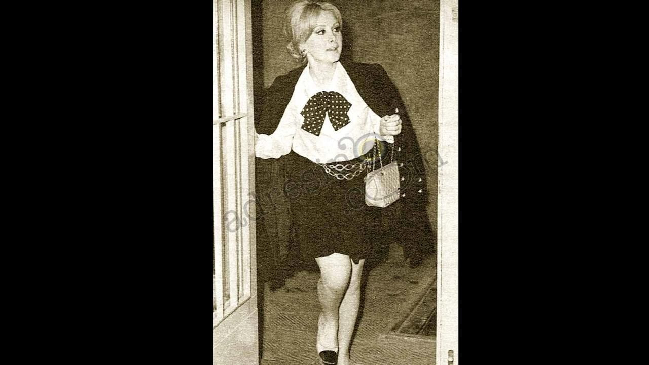 Filiz Akın güzelliğiyle yıllara meydan okuyor! - Sayfa 8