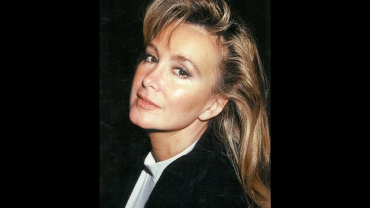 Filiz Akın güzelliğiyle yıllara meydan okuyor! - Sayfa 12