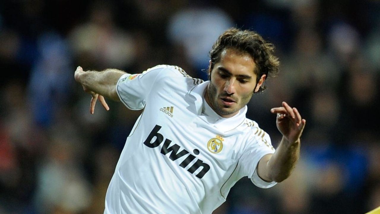 Avrupa'nın önde gelen kulüplerinde oynamış Türk futbolcular! - Sayfa 16