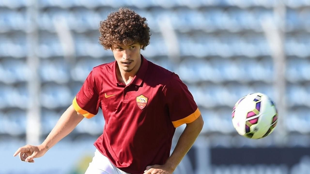 Avrupa'nın önde gelen kulüplerinde oynamış Türk futbolcular! - Sayfa 22