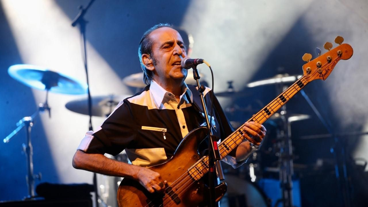 Sahnelerin tozunu attıran adam Özkan Uğur! - Sayfa 7