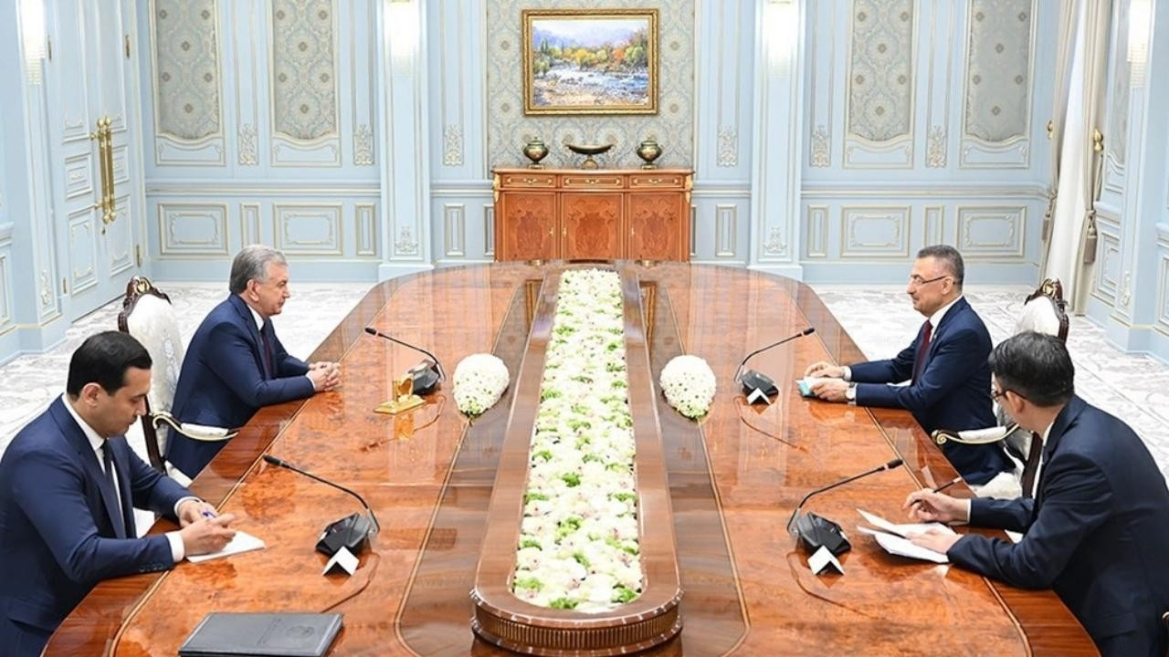 Oktay, Özbekistan Cumhurbaşkanı ile görüştü!