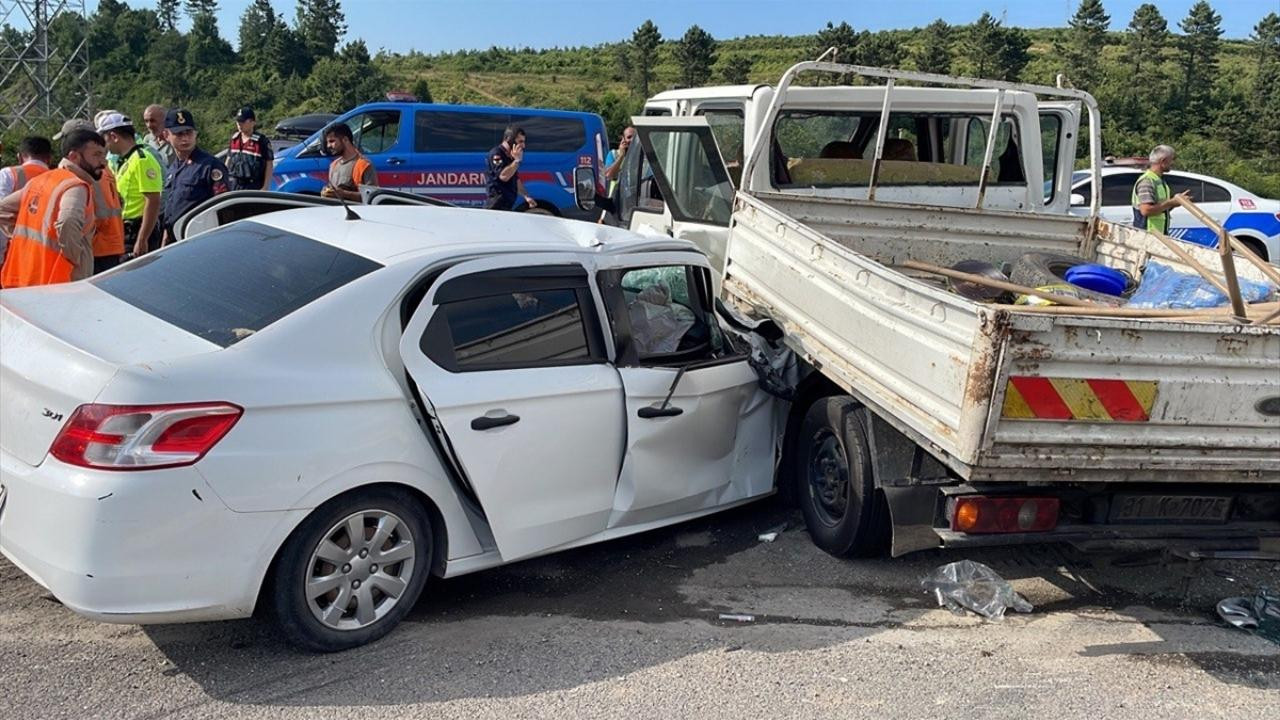 Düzce'de feci kaza:15 yaralı!