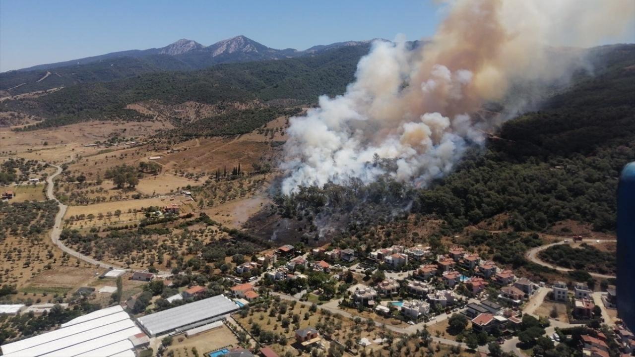 İzmir'de yangın!