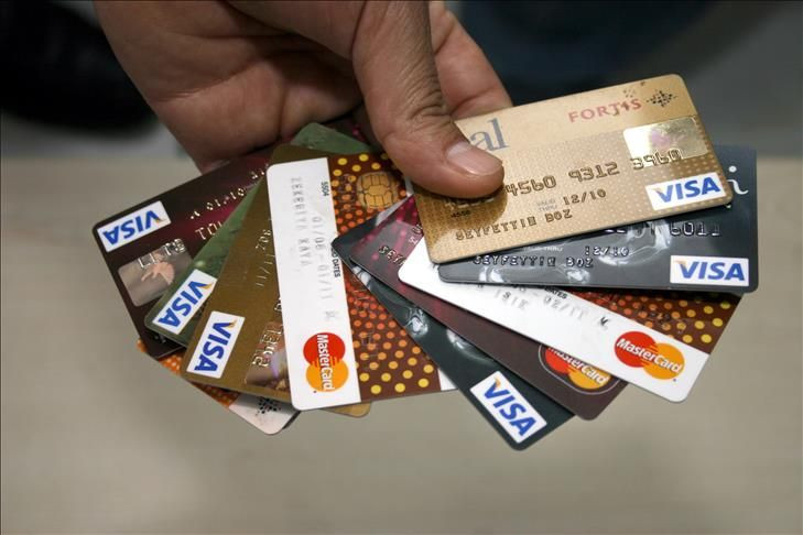 Kredi kartıyla yurt dışı taksitli harcamalara sınırlama! - Sayfa 1