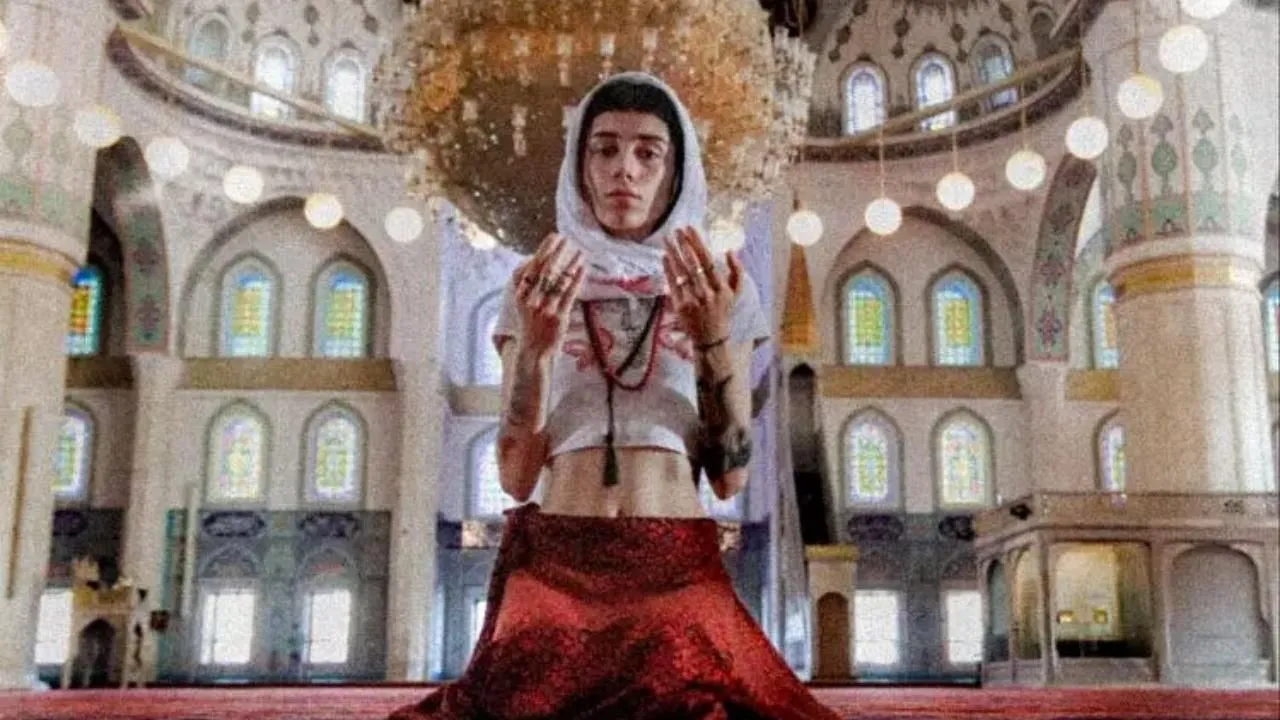 Camide skandal: O görüntülere tepki yağdı!