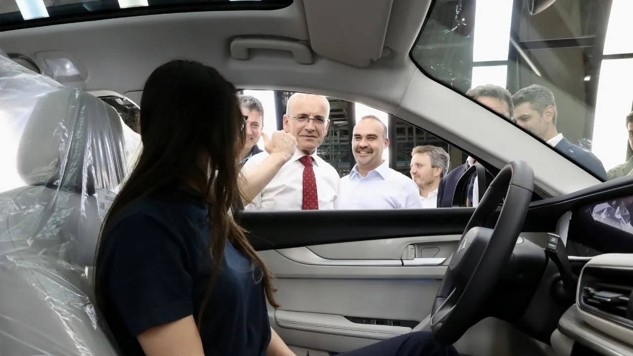 Bakanlar Togg üretim merkezini ziyaret etti!