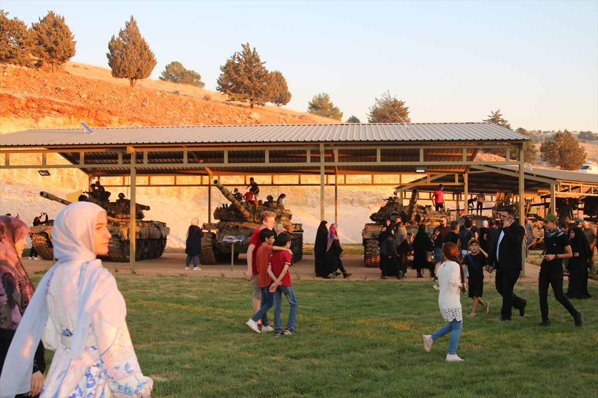 Hizbullah askeri fuar düzenledi - Sayfa 7