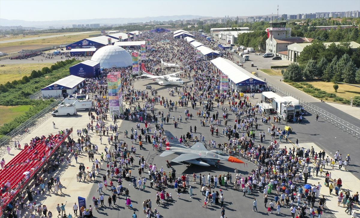 TEKNOFEST'e vatandaşlardan yoğun ilgi! - Sayfa 17