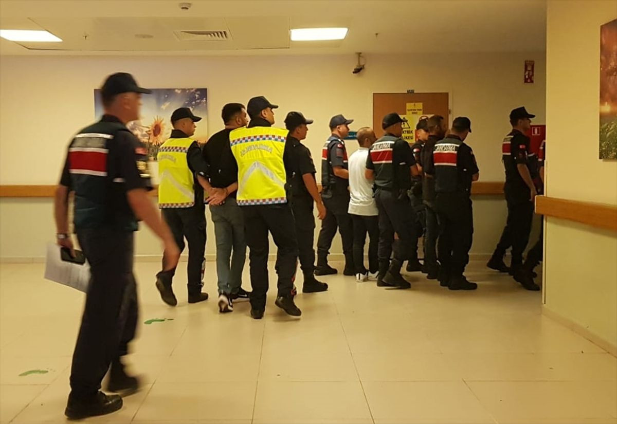 Terkinler Çetesi, hakim karşısında! - Sayfa 8