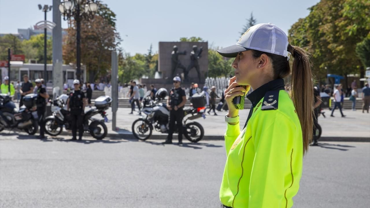 Başkentin trafiği, şehit polisin kızına emanet! - Sayfa 7