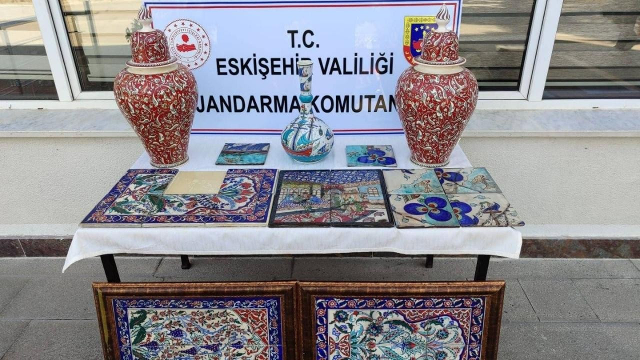 Eskişehir'de Osmanlı eserleri ele geçirildi!