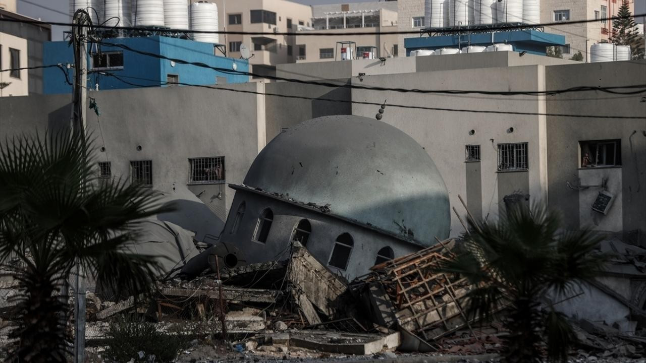 İsrail Gazze Şeridi'nde 7 cami yıktı!