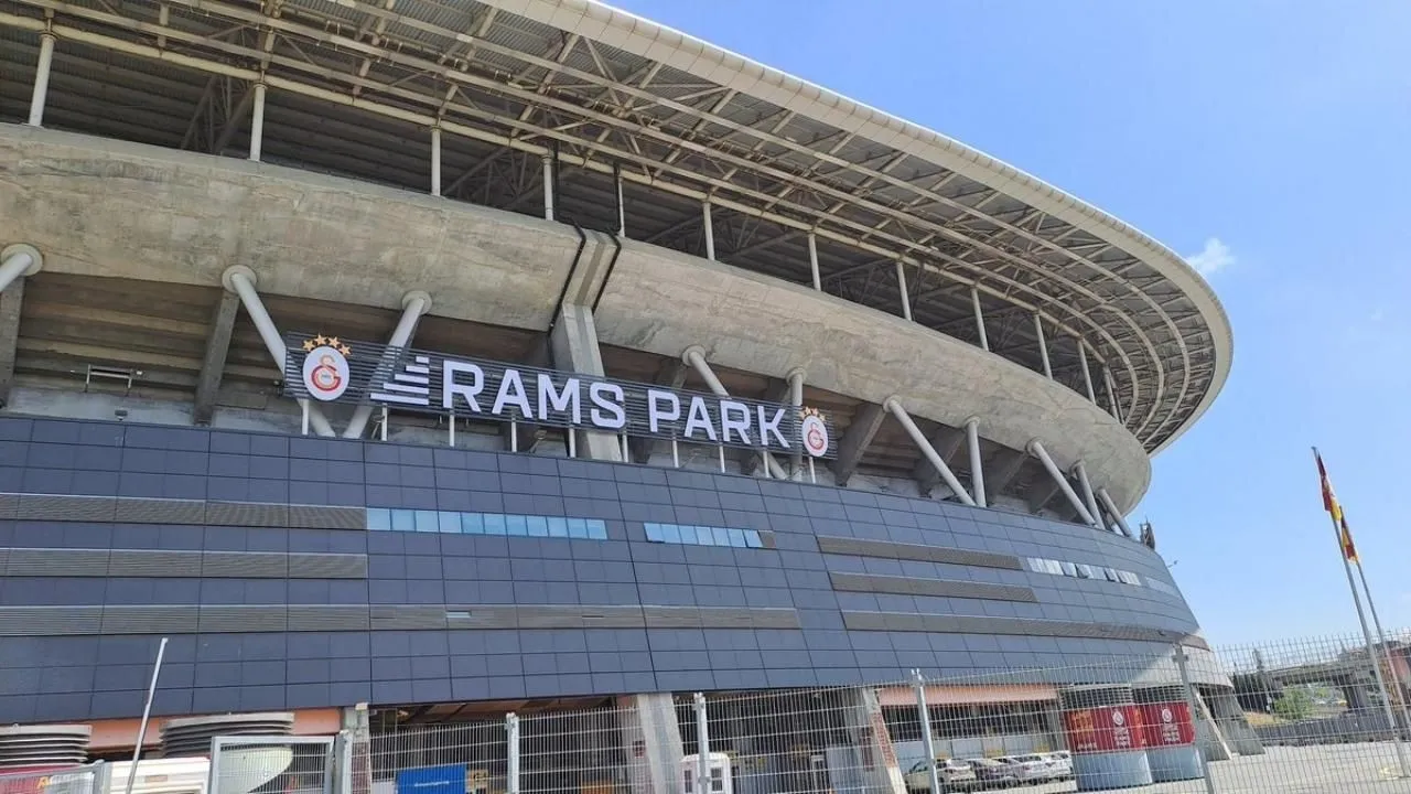 UEFA, Türkiye'nin bildirdiği 10 stadı açıkladı!