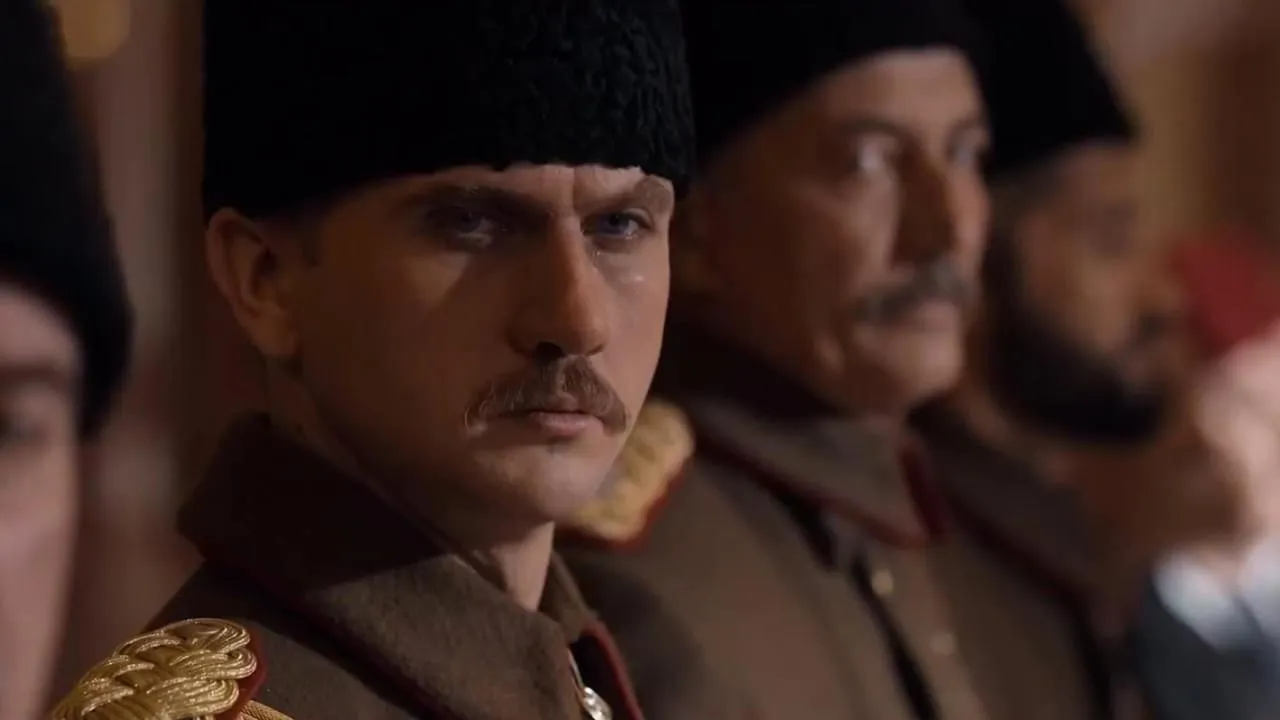 Atatürk'ü canlandıran ünlü aktörler!