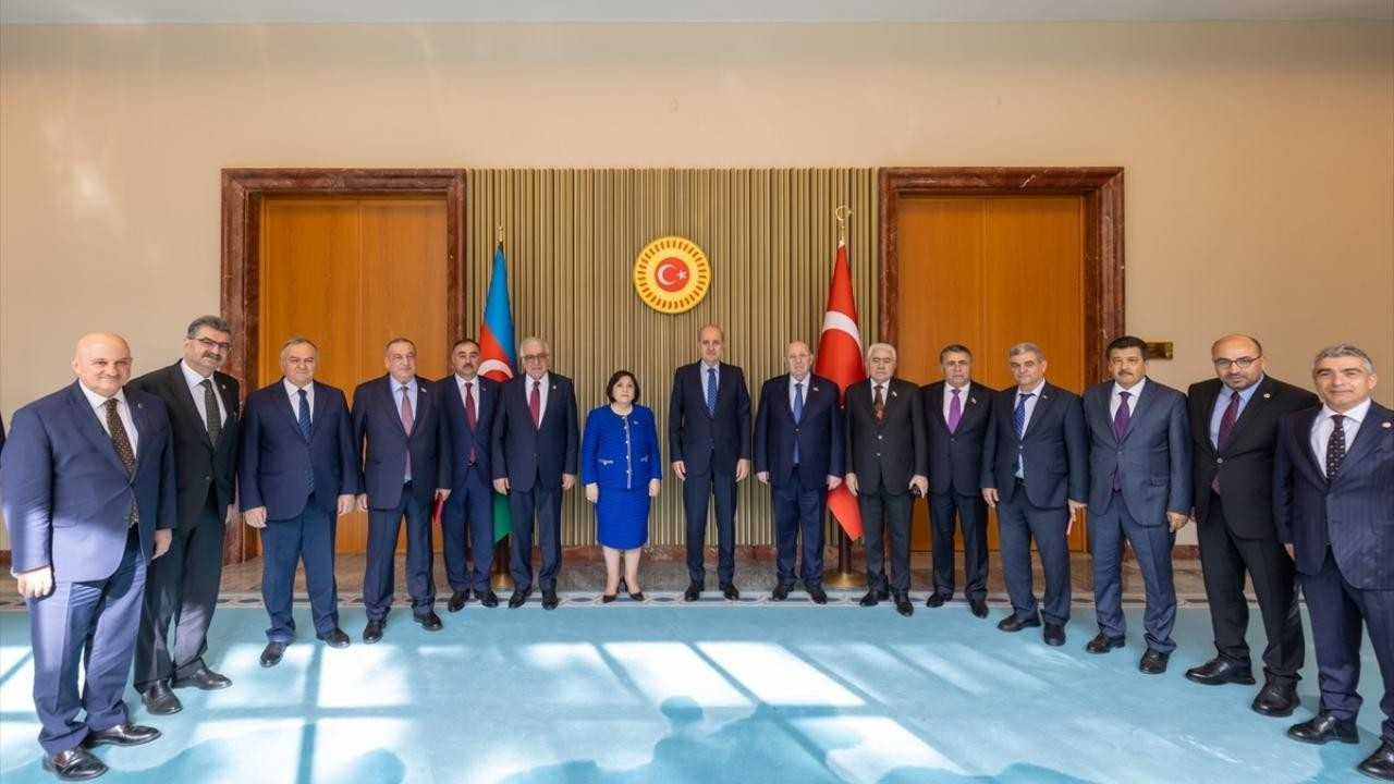 Kurtulmuş, Azerbaycan Meclis Başkanı ile görüştü!