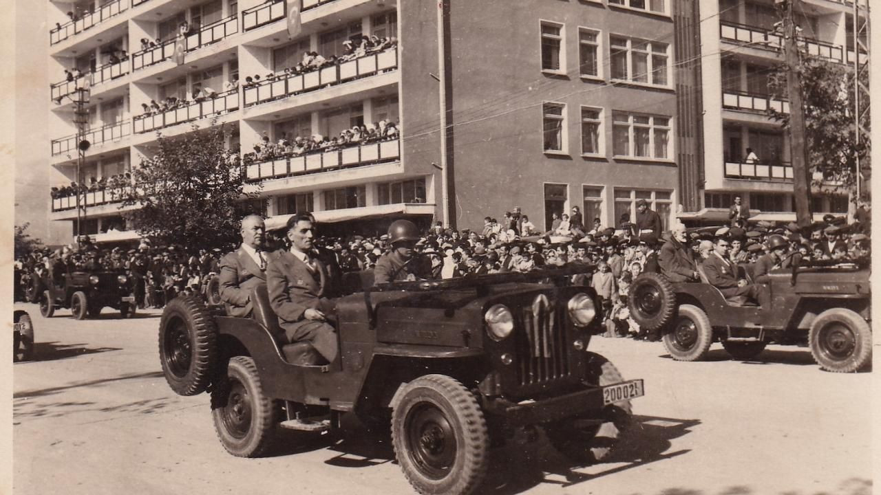 100 yıldır aynı coşkuyla 29 Ekim! - Sayfa 40