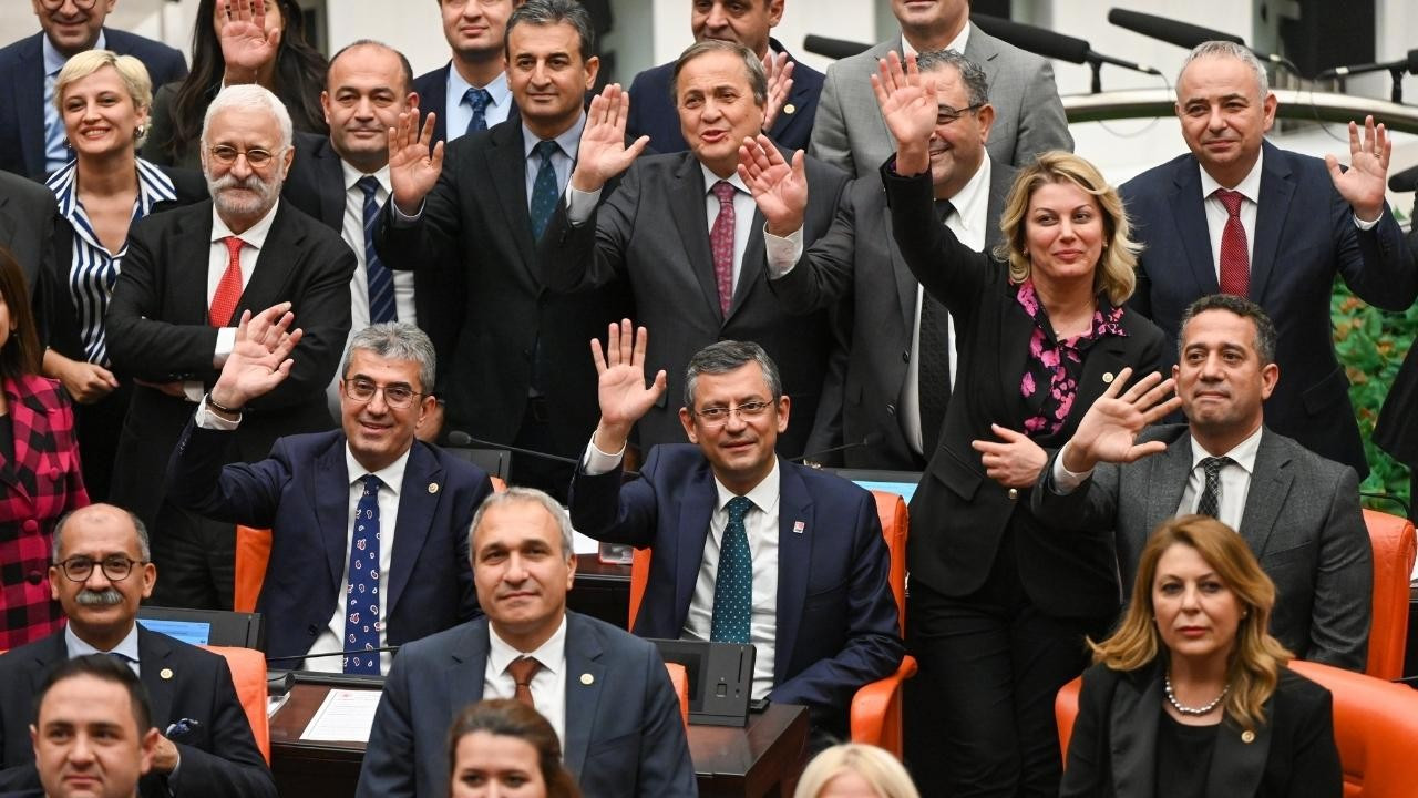 CHP, Meclis Genel Kurulu’nda nöbet başlattı!