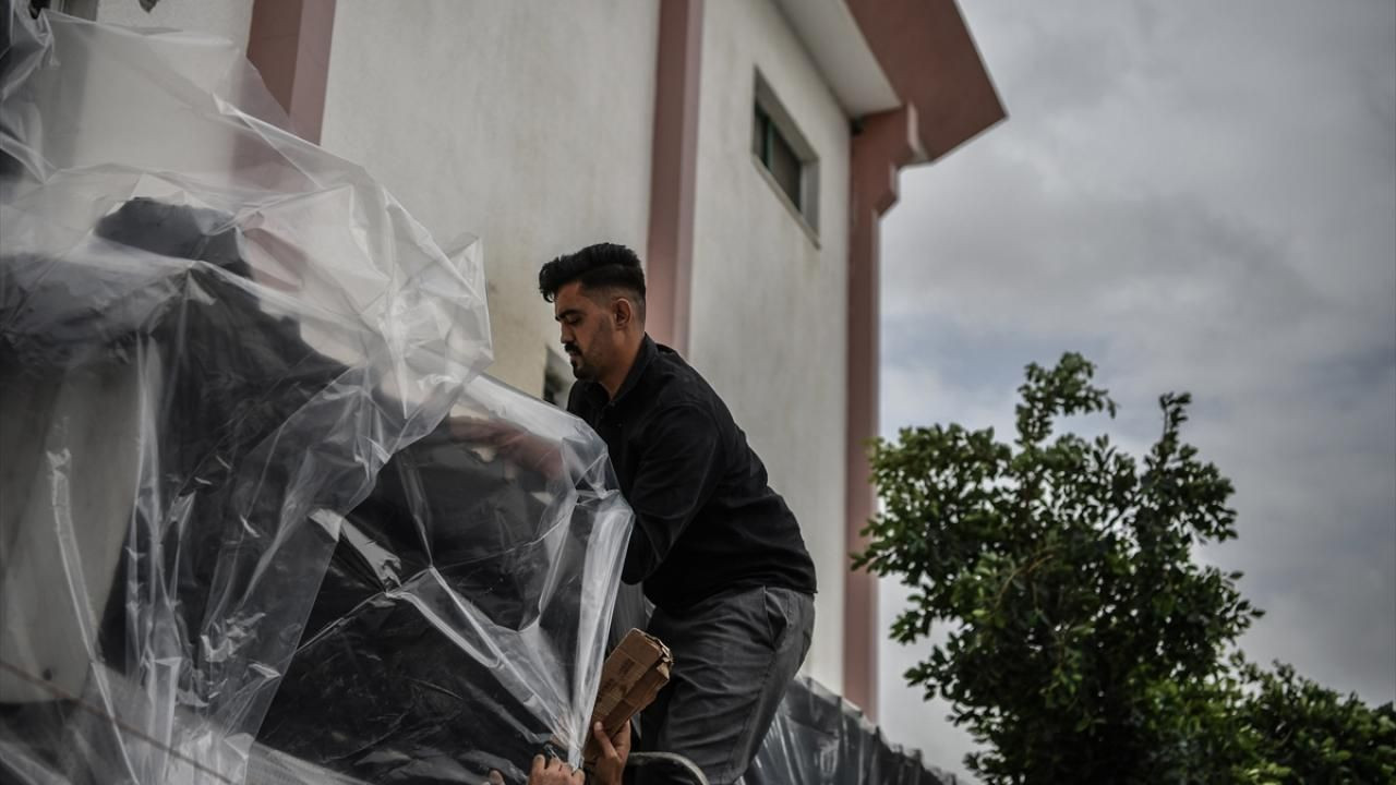 İsrail saldırıları nedeniyle göç eden Gazzeliler, yağmur ve soğuk havayla mücadele ediyor - Sayfa 7