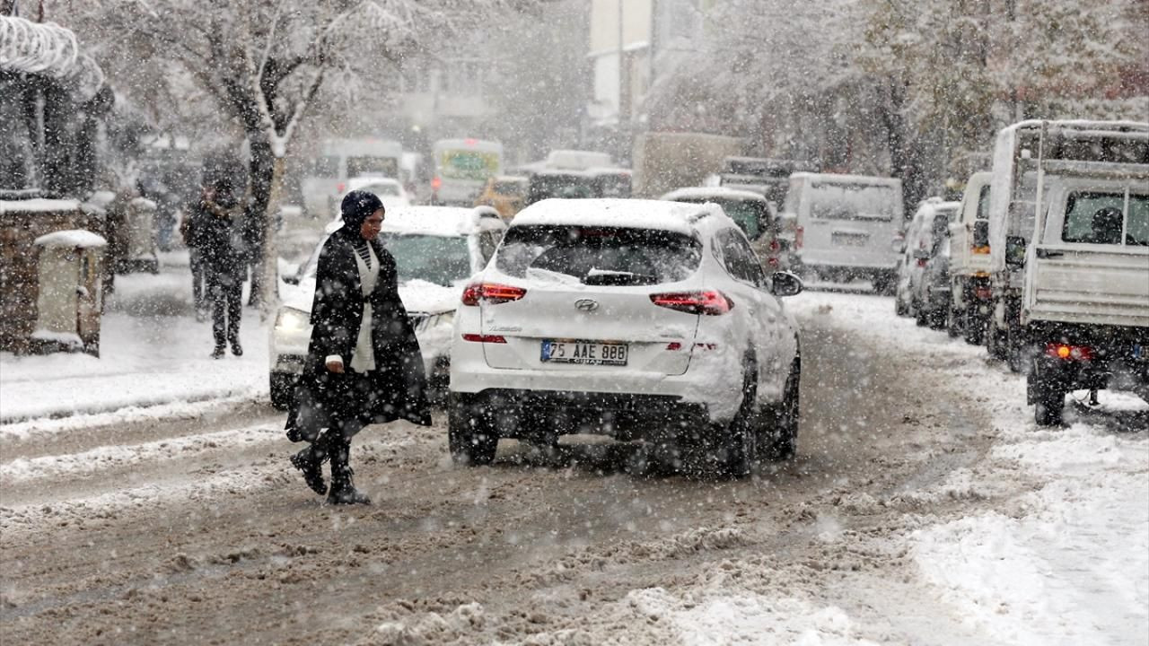 Doğu Anadolu'da kar ve soğuk hava etkili oluyor - Sayfa 6