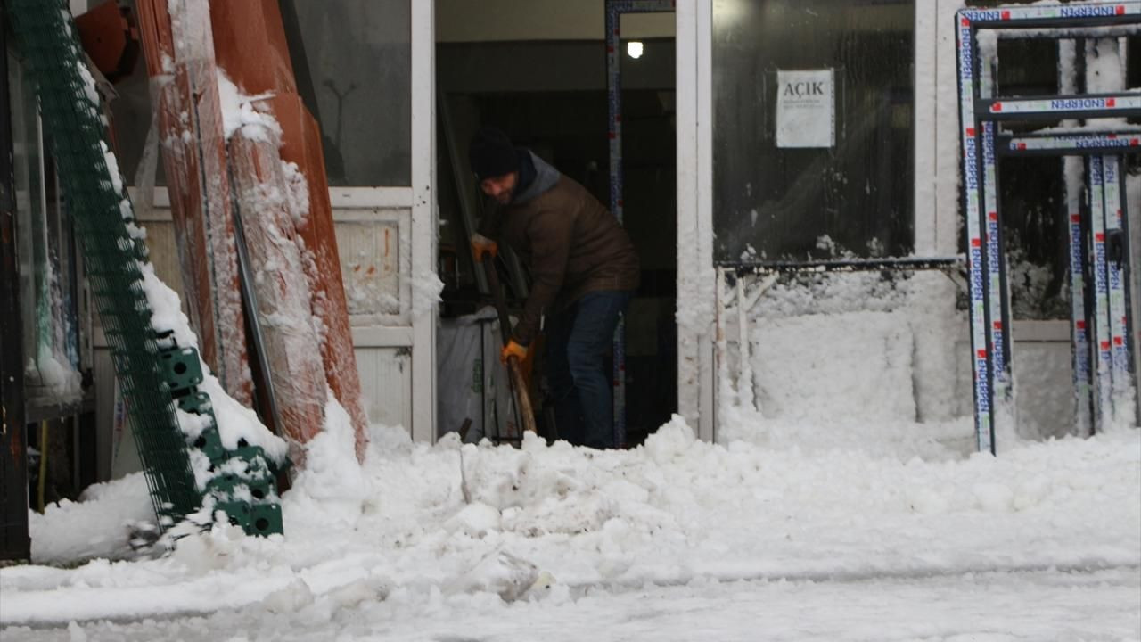 Doğu Anadolu'da kar ve soğuk hava etkili oluyor - Sayfa 11