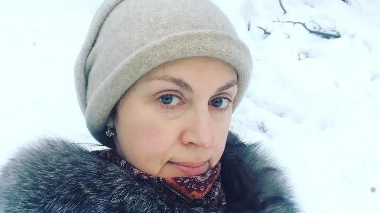 Rus aktris, askerlere şarkı söylerken öldürüldü