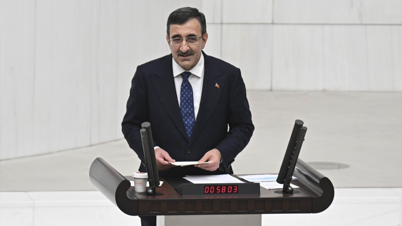 Yılmaz: “Yeniden merhaba bütçesiyle karşınızdayız”